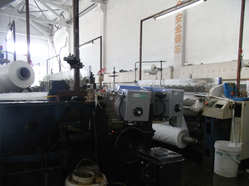oscillation type single water-jet weft accumulators used in looms