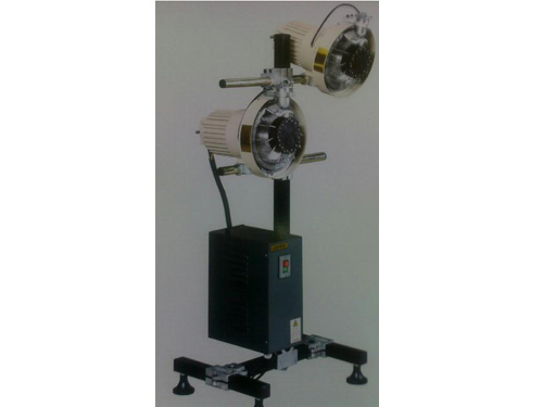 Roller air-jet double weft storage devices used in looms