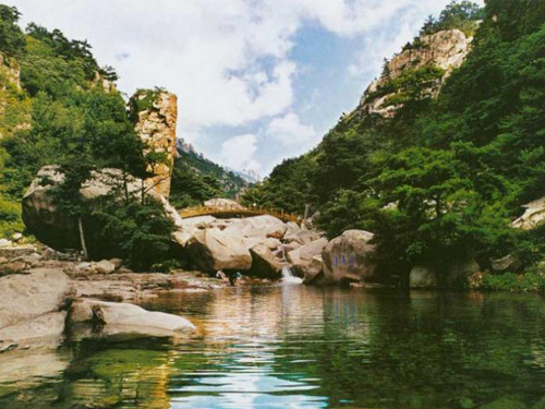 Laoshan famous scenic spot