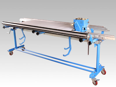 Loom automatically connected by machine