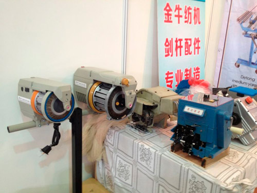Rapier loom is special thick, yarn weft feeder