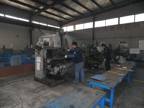 Mold, tool production and repair workshop