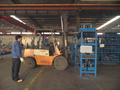Mold, tool manufacture and repair workshop