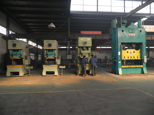 Mold, tool manufacture and repair workshop