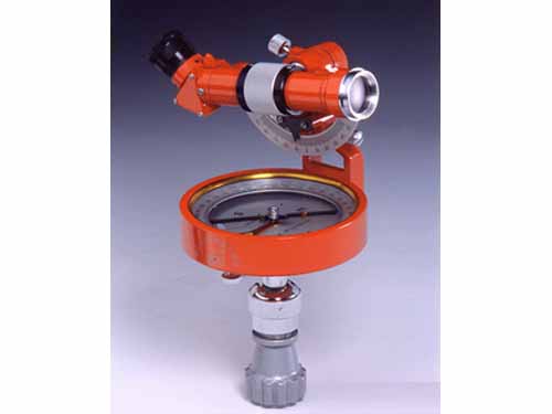 Optical measurement of tree compass